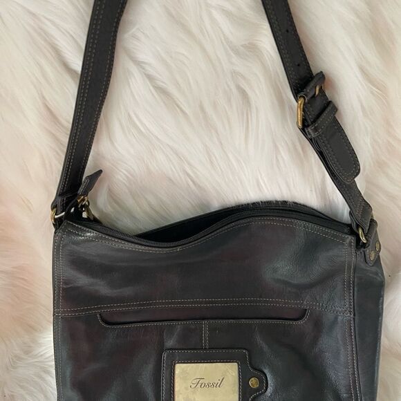 Fossil black soft leather shoulder with antique tone hardwares adjustabl… - Picture 12 of 16
